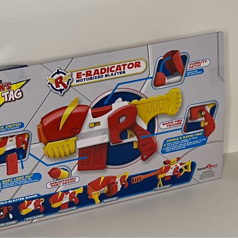 Ryan's World Foam Dart Tag E-Radicator Motorized Blaster, Red